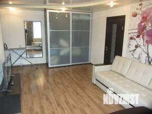 2-к квартира, посуточно, 63м2, 1/1 этаж