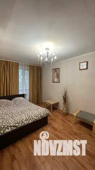 1-к квартира, посуточно, 33м2, 3/5 этаж