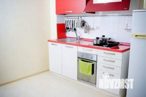 1-к квартира, посуточно, 40м2, 10/23 этаж