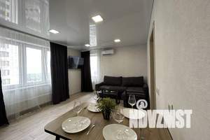 2-к квартира, посуточно, 44м2, 20/27 этаж