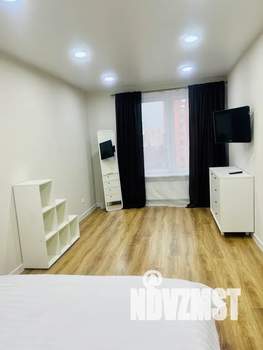 1-к квартира, посуточно, 38м2, 6/19 этаж