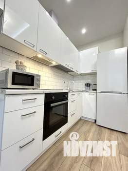 Студия квартира, посуточно, 36м2, 14/25 этаж