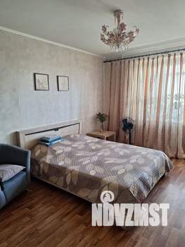 1-к квартира, посуточно, 40м2, 8/9 этаж