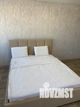 Студия квартира, посуточно, 30м2, 10/11 этаж