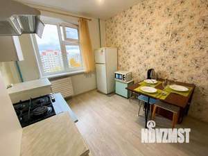 2-к квартира, посуточно, 51м2, 1/1 этаж