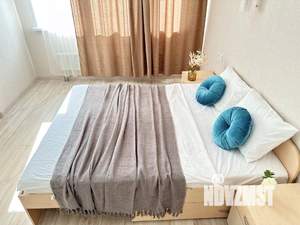 2-к квартира, посуточно, 49м2, 1/1 этаж