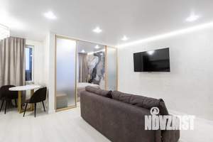 2-к квартира, посуточно, 40м2, 21/28 этаж