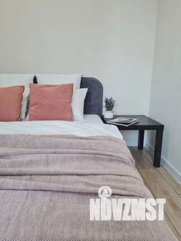 1-к квартира, посуточно, 38м2, 7/28 этаж