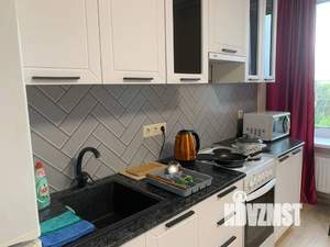 2-к квартира, посуточно, 39м2, 5/8 этаж