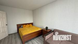 1-к квартира, посуточно, 40м2, 4/10 этаж