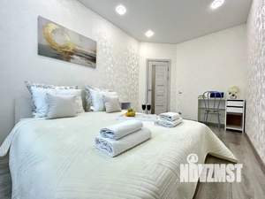 1-к квартира, посуточно, 40м2, 21/25 этаж