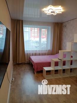 1-к квартира, посуточно, 40м2, 2/10 этаж