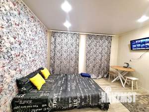 Студия квартира, посуточно, 35м2, 1/9 этаж