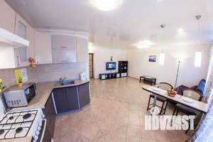 1-к квартира, посуточно, 70м2, 1/1 этаж