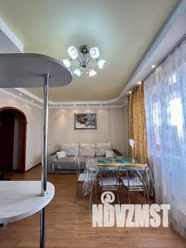 2-к квартира, посуточно, 60м2, 8/18 этаж