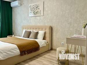 1-к квартира, посуточно, 38м2, 22/27 этаж