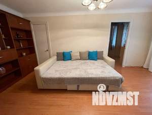 2-к квартира, посуточно, 42м2, 1/1 этаж