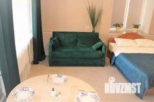 Студия квартира, посуточно, 35м2, 1/5 этаж