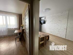 1-к квартира, посуточно, 35м2, 9/16 этаж