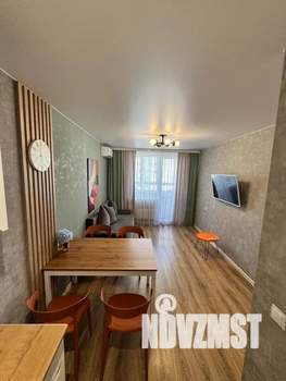 2-к квартира, посуточно, 40м2, 13/22 этаж