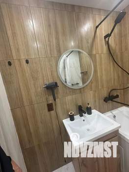 1-к квартира, посуточно, 42м2, 4/25 этаж