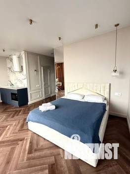 Студия квартира, посуточно, 35м2, 18/21 этаж