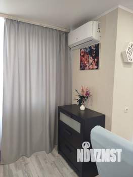 Студия квартира, посуточно, 38м2, 10/25 этаж