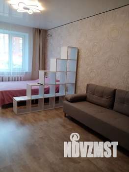 1-к квартира, посуточно, 40м2, 2/10 этаж