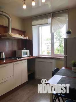 1-к квартира, посуточно, 45м2, 3/5 этаж