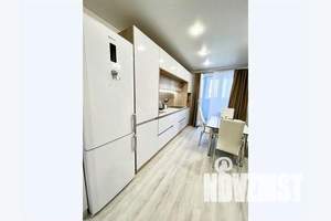 2-к квартира, посуточно, 60м2, 13/25 этаж