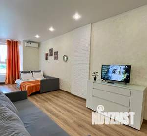 Студия квартира, посуточно, 40м2, 12/25 этаж