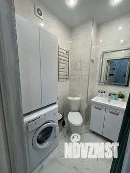 2-к квартира, посуточно, 40м2, 21/32 этаж
