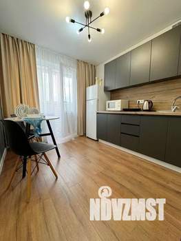 1-к квартира, посуточно, 34м2, 10/25 этаж