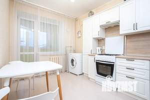 1-к квартира, посуточно, 38м2, 4/4 этаж