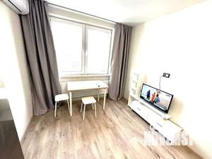 1-к квартира, посуточно, 43м2, 18/35 этаж