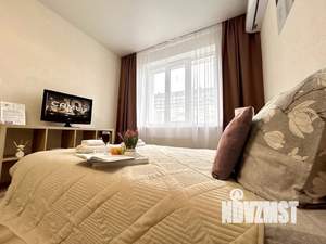 1-к квартира, посуточно, 42м2, 5/25 этаж