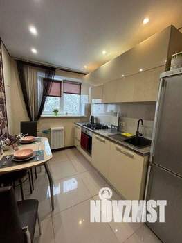 3-к квартира, посуточно, 60м2, 1/1 этаж