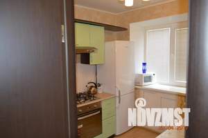2-к квартира, посуточно, 45м2, 2/5 этаж