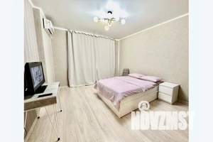 1-к квартира, посуточно, 40м2, 18/18 этаж