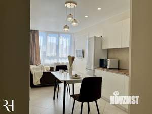 1-к квартира, посуточно, 40м2, 15/27 этаж