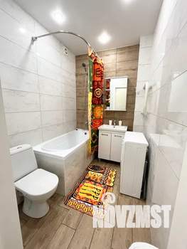 Студия квартира, посуточно, 40м2, 12/25 этаж