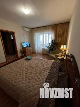 1-к квартира, посуточно, 39м2, 10/10 этаж