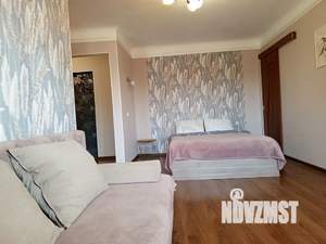 1-к квартира, посуточно, 40м2, 4/5 этаж