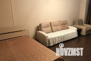 1-к квартира, посуточно, 44м2, 6/18 этаж