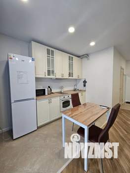 Студия квартира, посуточно, 31м2, 19/25 этаж