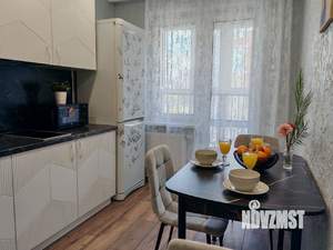 1-к квартира, посуточно, 40м2, 7/19 этаж