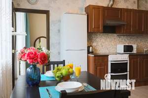 2-к квартира, посуточно, 42м2, 23/25 этаж