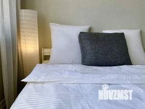 1-к квартира, посуточно, 38м2, 17/25 этаж