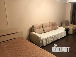 1-к квартира, посуточно, 44м2, 6/18 этаж