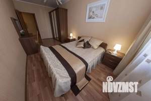 2-к квартира, посуточно, 65м2, 4/15 этаж